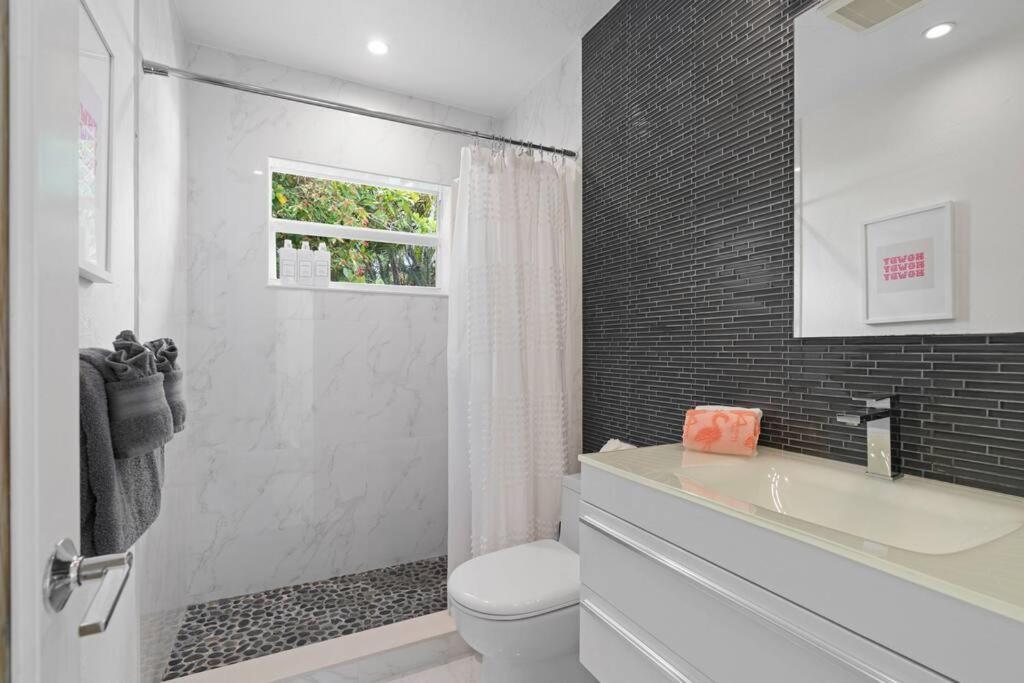 Waterfront-Heated Pool-Mini Golf-Game Room-2Mi Beach Fort Lauderdale Esterno foto